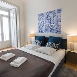 Lovelystay - Fancy In The Heart Of Lisbon